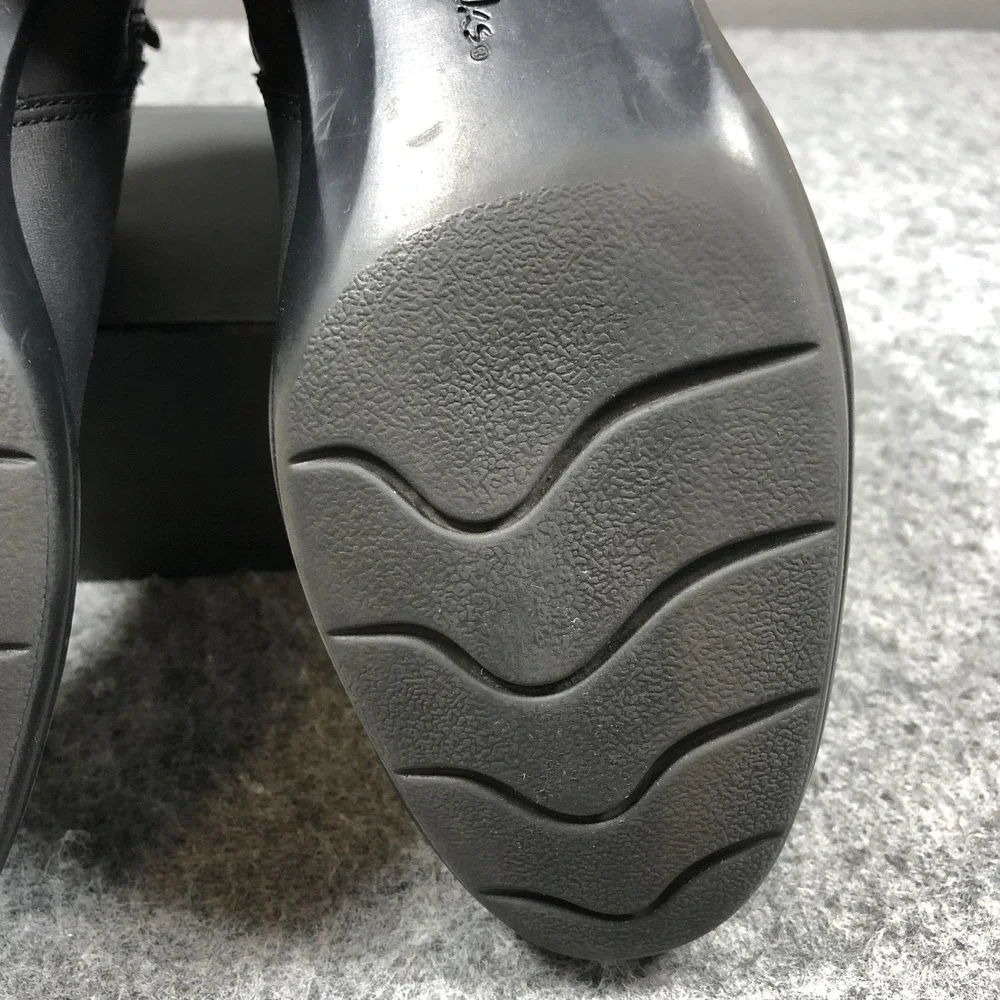 Clarks brand line